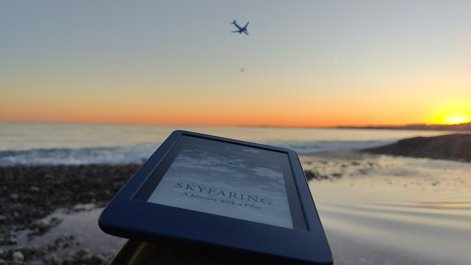 Personal notes about the Skyfaring: A Journey with a Pilot by Mark Vanhoenacker